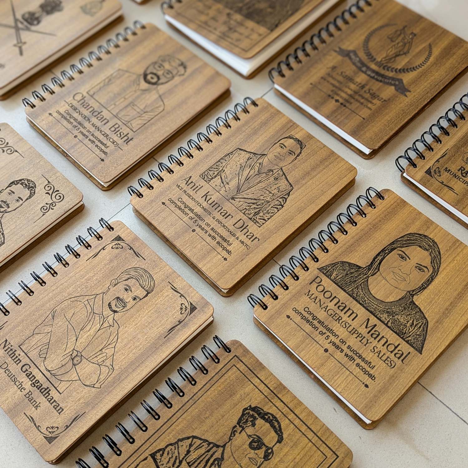 Customize your own wooden notebook - Image 20