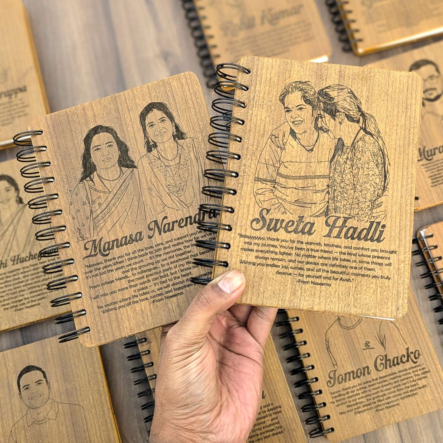 Customize your own wooden notebook - Image 5