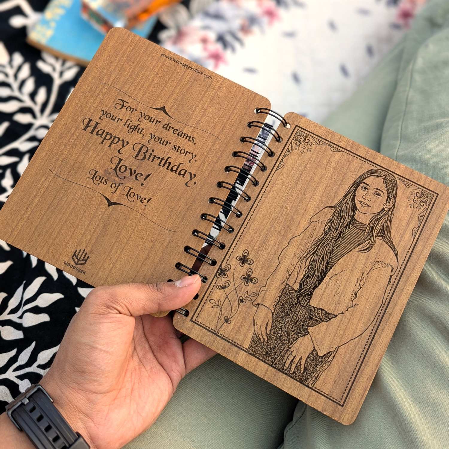 Customize your own wooden notebook - Image 8