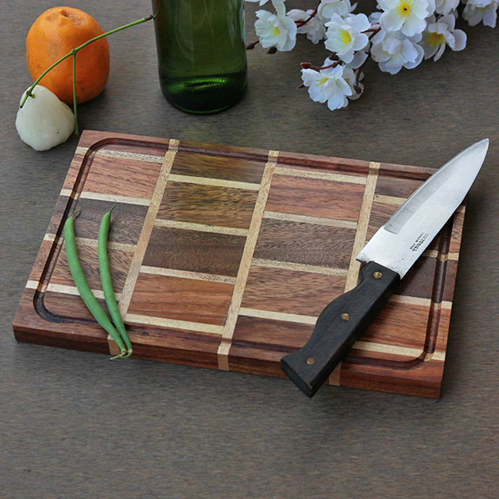 Brick Pattern Wooden Chopping Board - Image 3