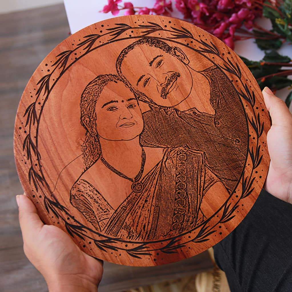 Circle of Love - Personalized Wooden Family Portrait Frame - Image 11
