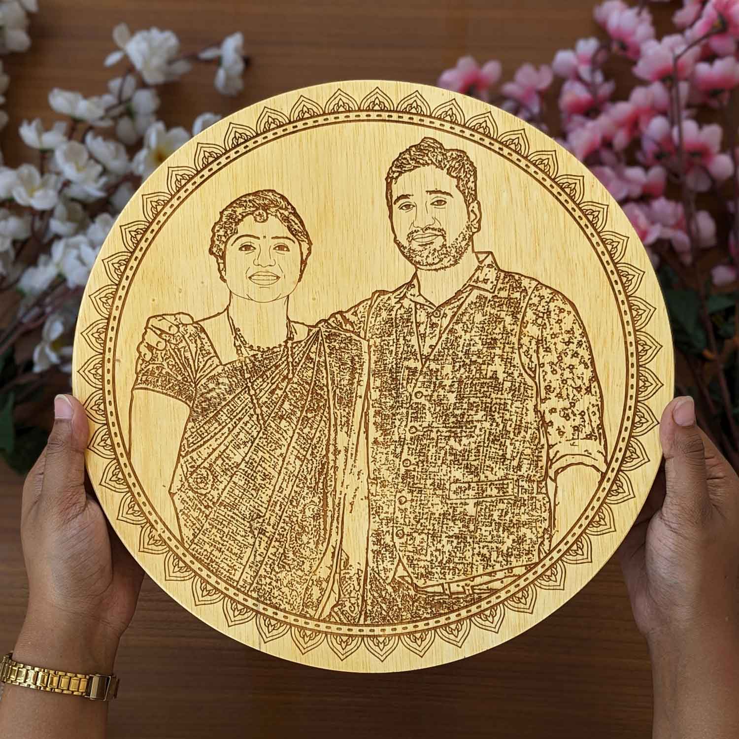 Circle of Love - Personalized Wooden Family Portrait Frame - Image 3
