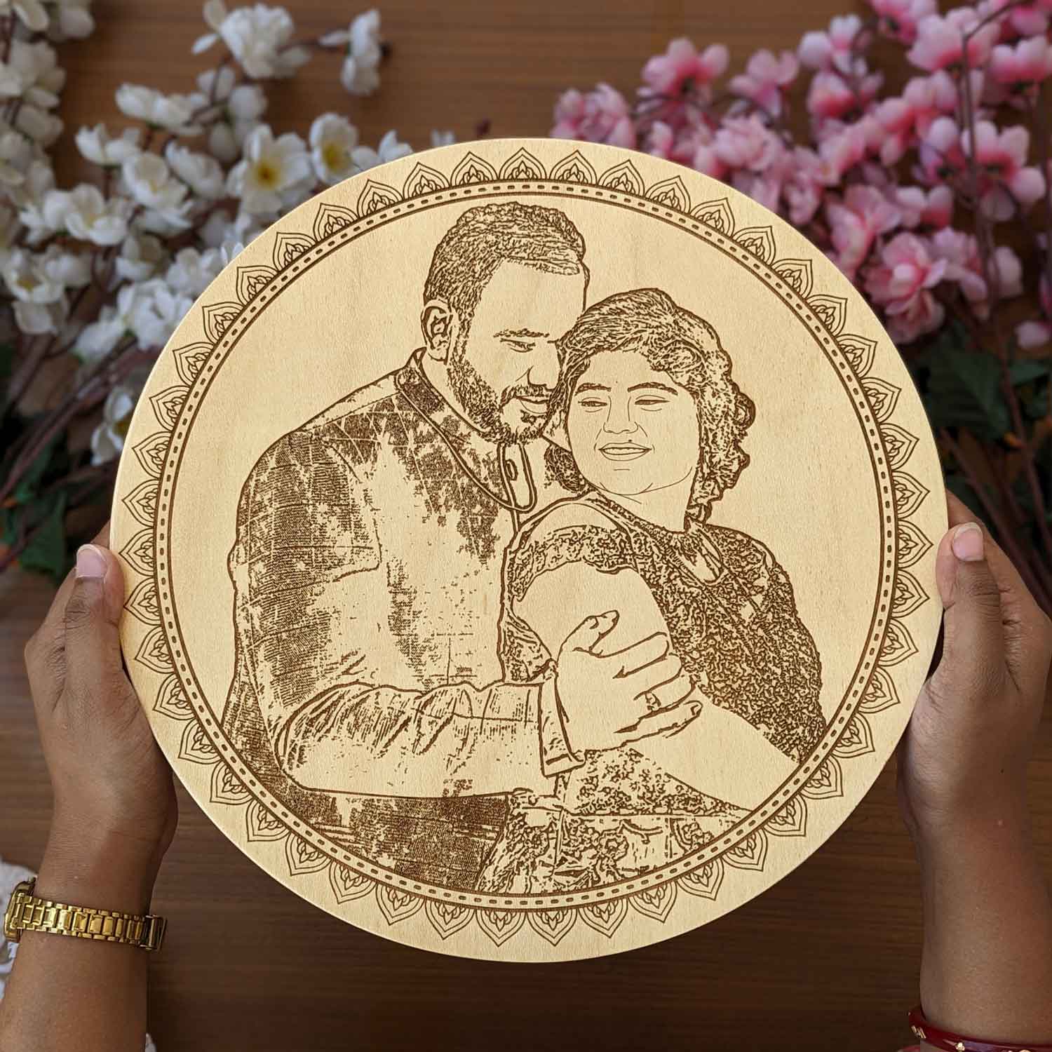 Circle of Love - Personalized Wooden Family Portrait Frame - Image 7