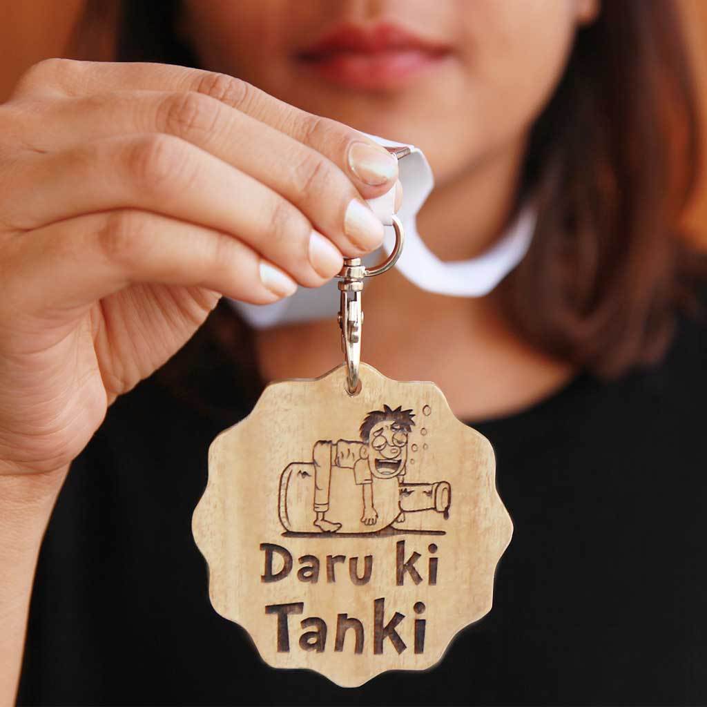 Daru Ki Tanki Wooden Medal - Image 2