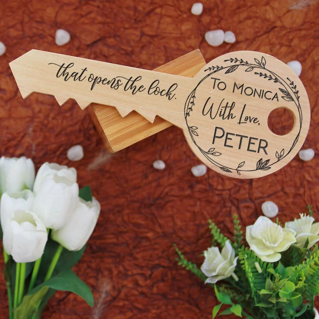Don't Lose Hope : Key-Shaped Wooden Sign - Image 2