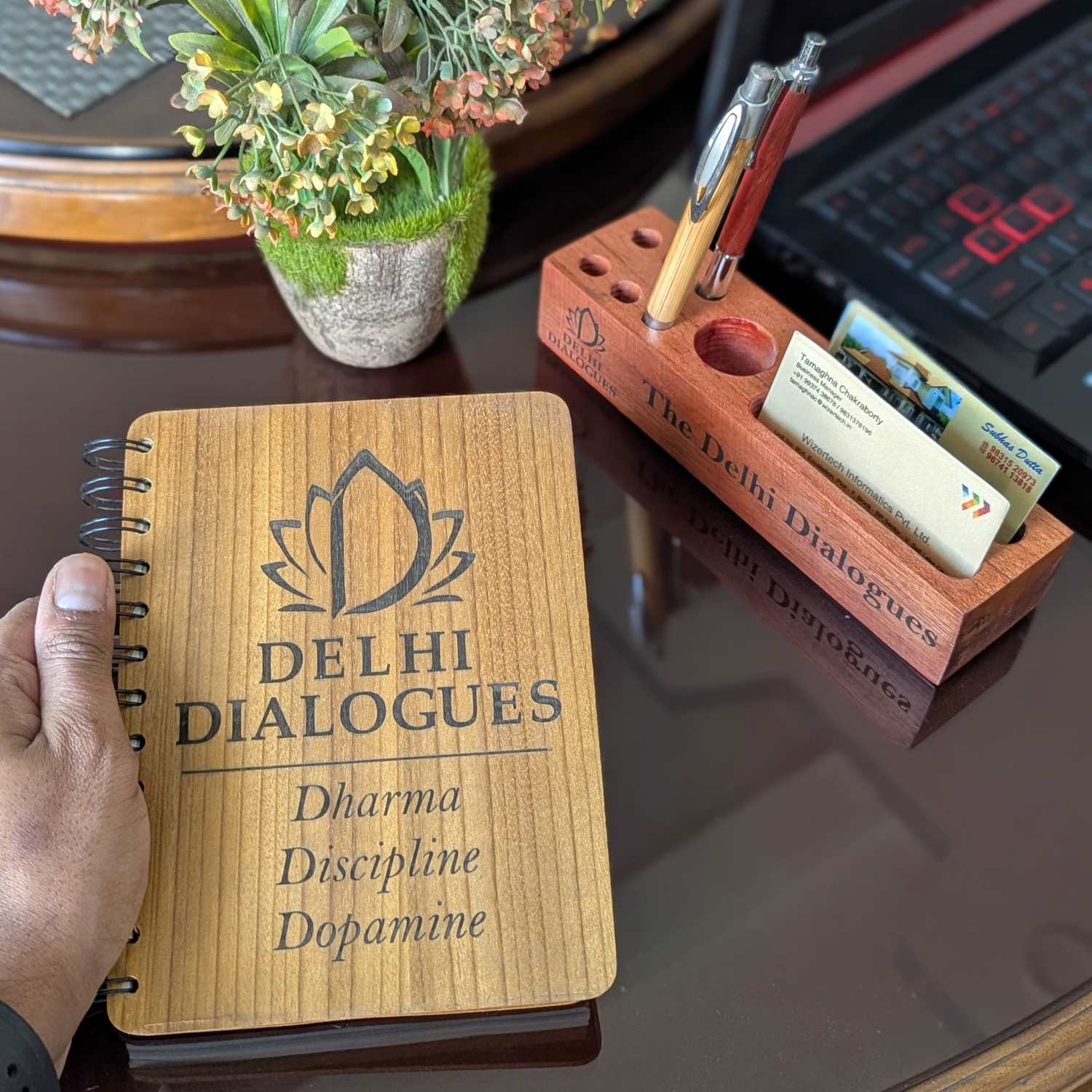 Executive Essentials: Personalized Wooden Diary & Pen Stand Set - Image 2