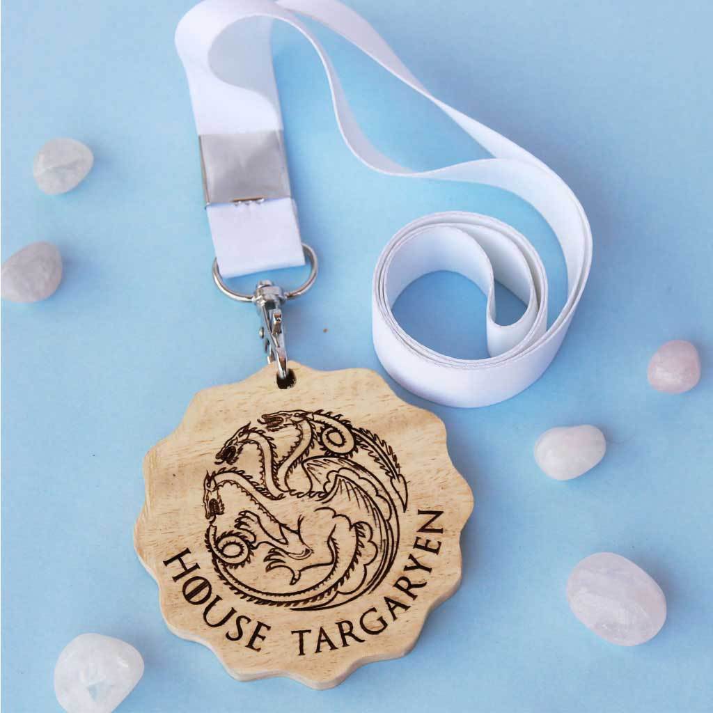 Game Of Thrones: House Stark, Lannister, Targaryen Wooden Medal - Image 5