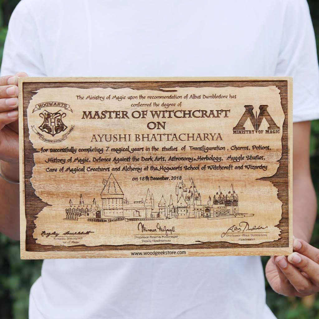 Harry Potter: Carved Wooden Hogwarts Graduation Letter - Image 3