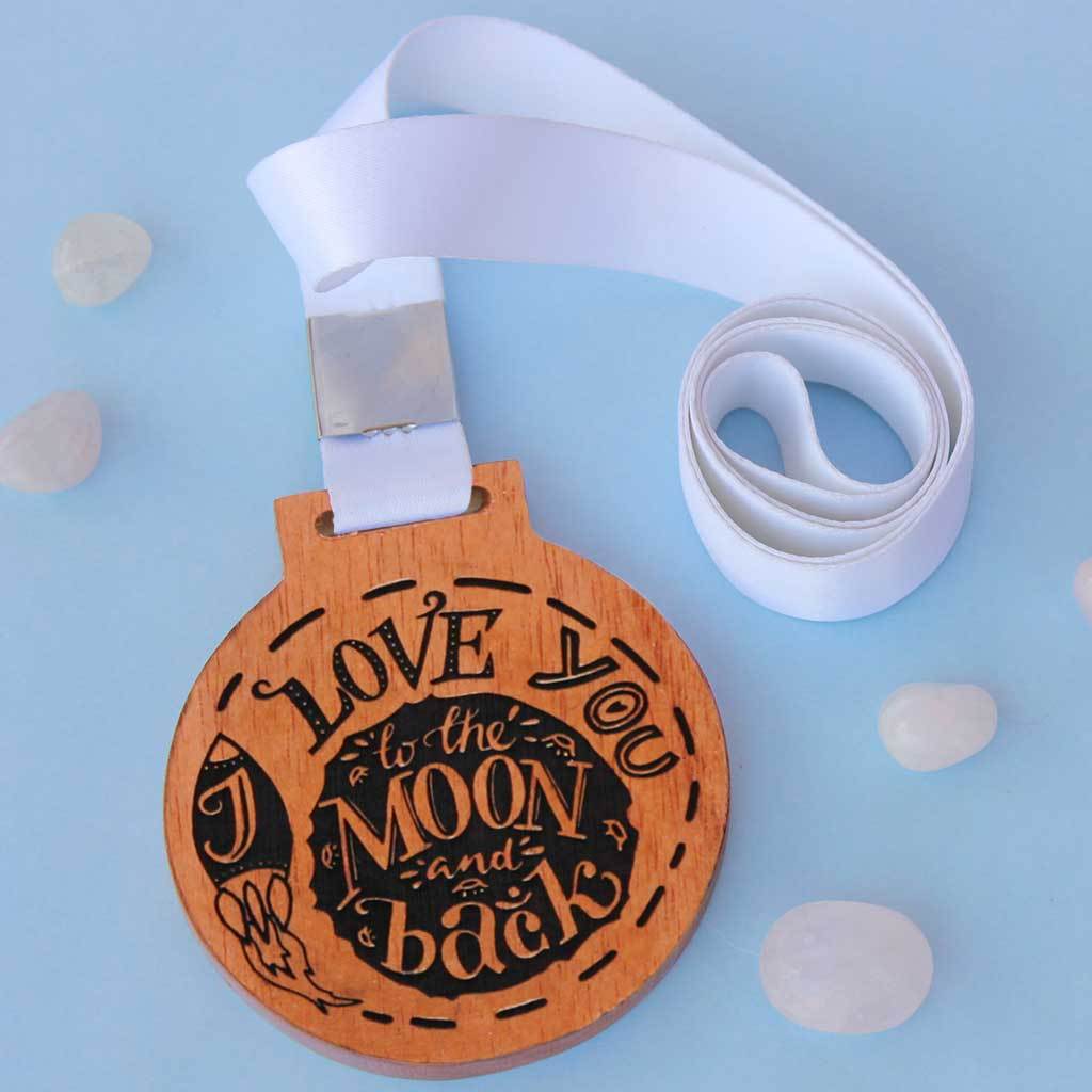 I Love You To The Moon And Back - Wooden Medal