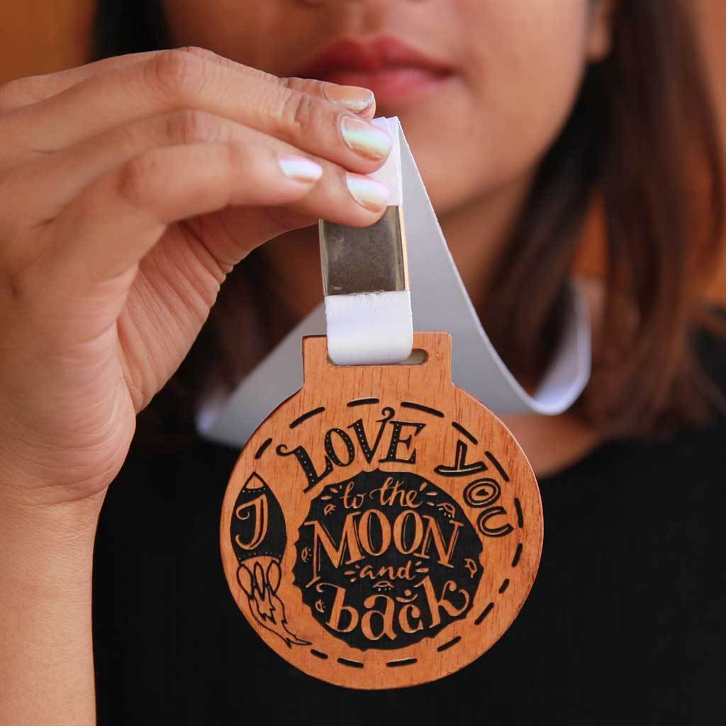 I Love You To The Moon And Back - Wooden Medal - Image 2
