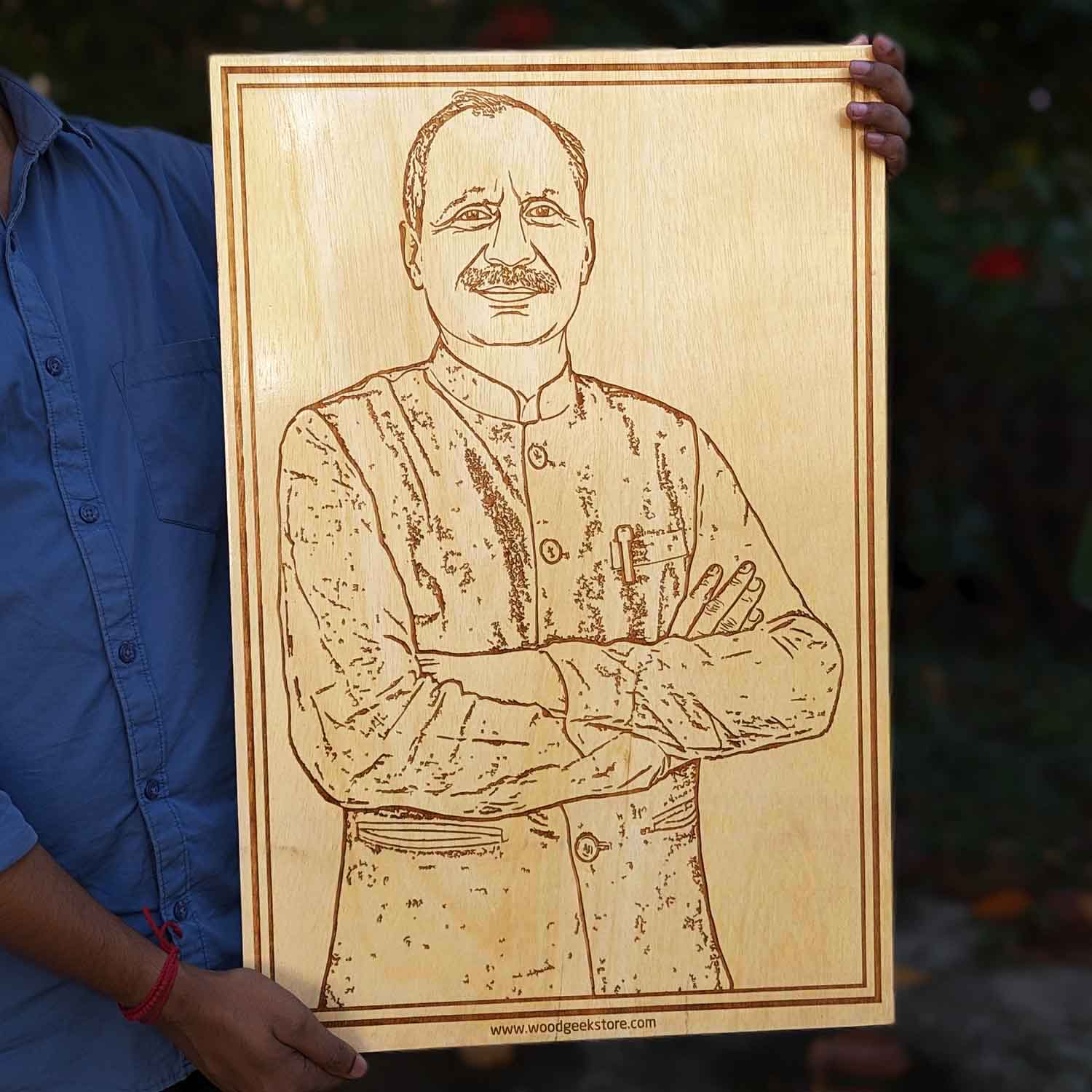 Leader’s Legacy - Personalized Engraved Wood Portrait for Boss or Mentor - Image 5
