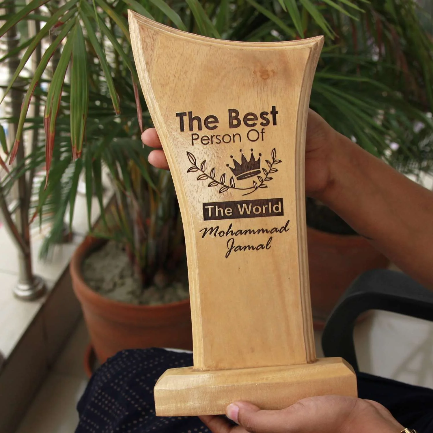 The Most Amazing Person Award | Personalized Gift to Celebrate Achievements & Friendships - Image 3