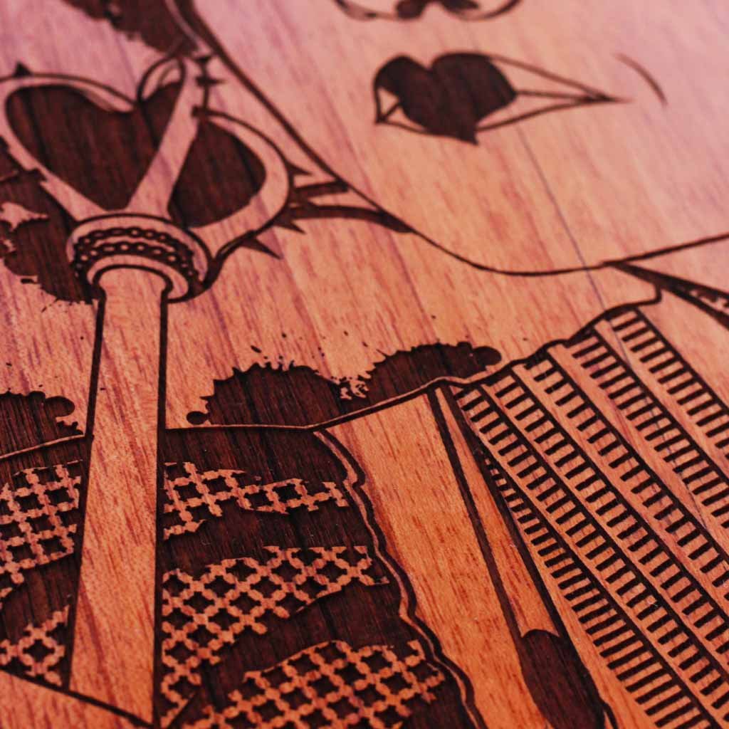 Queen of Hearts Carved Wooden Poster - Image 3