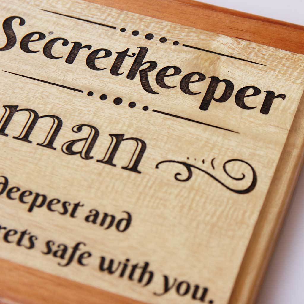 World's Best Secretkeeper Wooden Award Plaque - Image 3