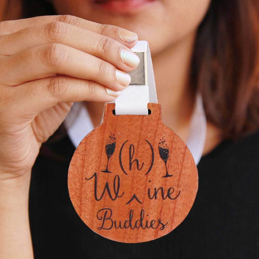 W(h)ine Buddies Wooden Medal - Image 2