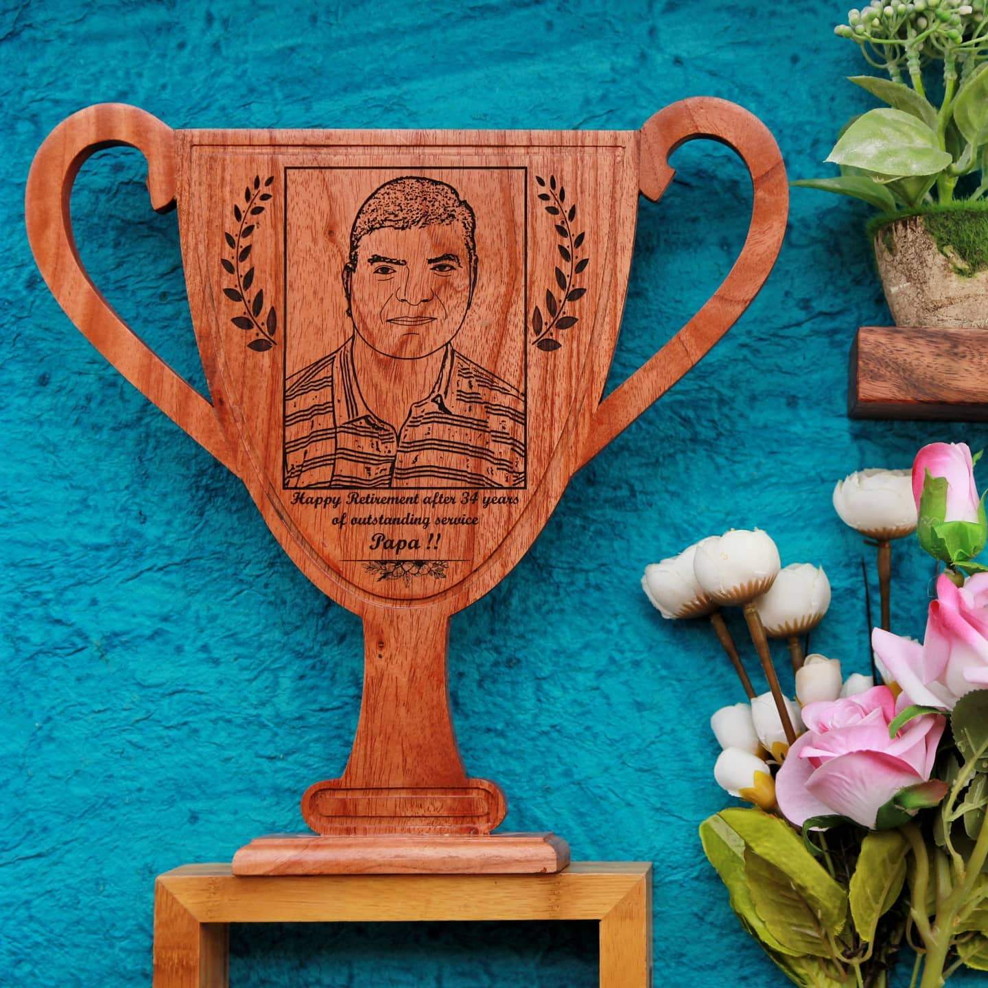 World's Best Dad In History Customized Wooden Award | Gift For Dad - Image 2